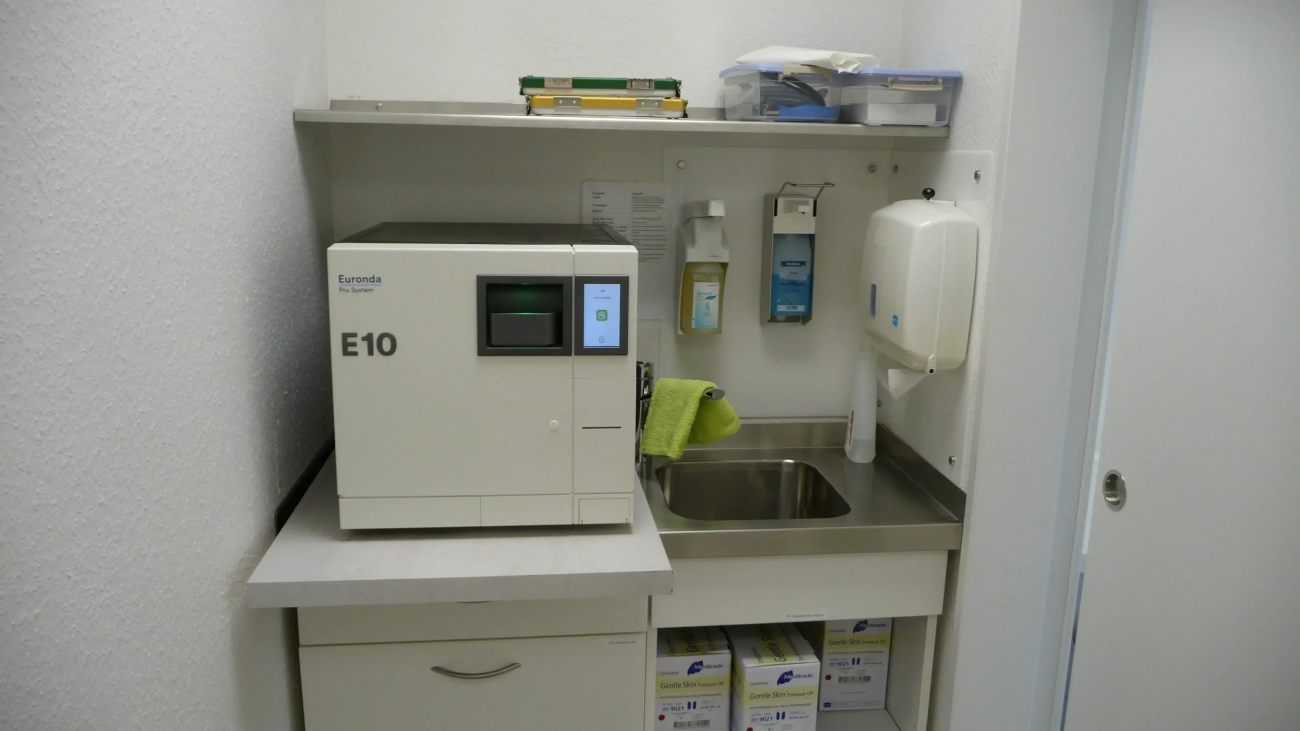 Crafting Captivating Headlines: Your awesome post title goes here